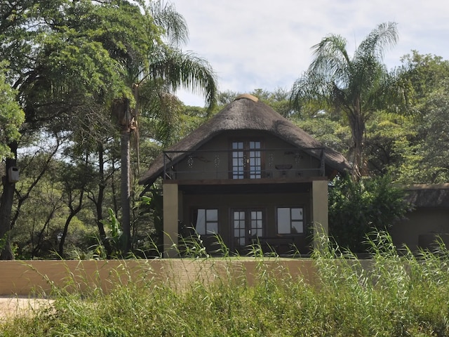 Hakusembe River Lodge